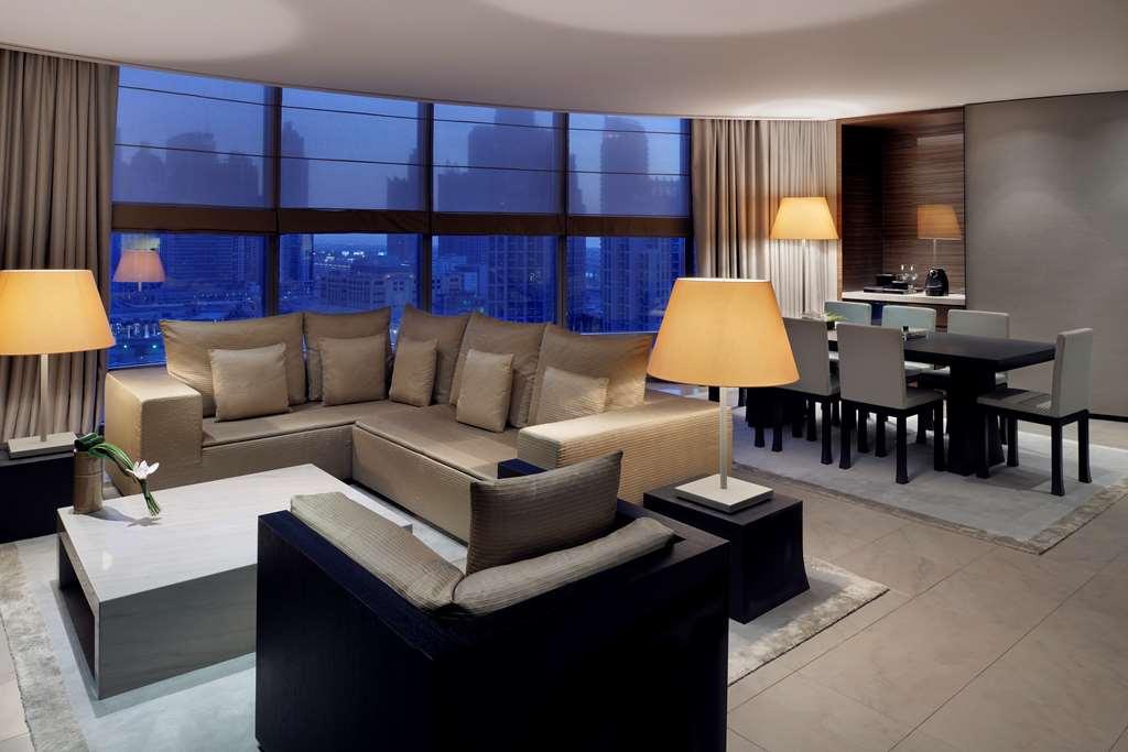 Armani Hotel Дубай Номер фото
